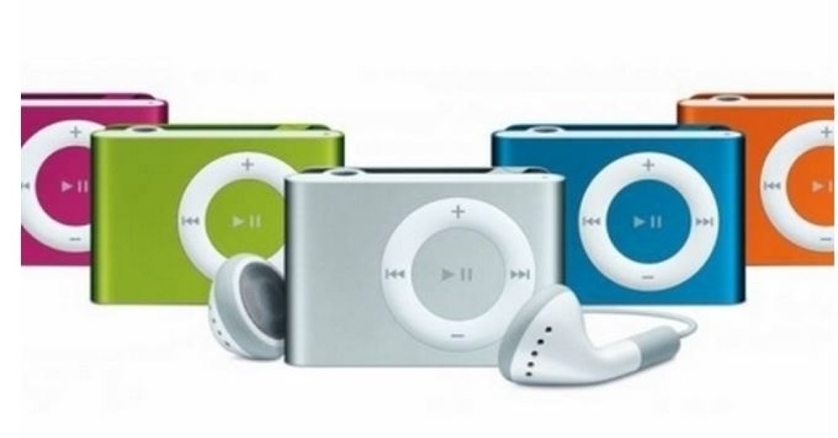 MP3 lejátszó választható színekben adatkábellel